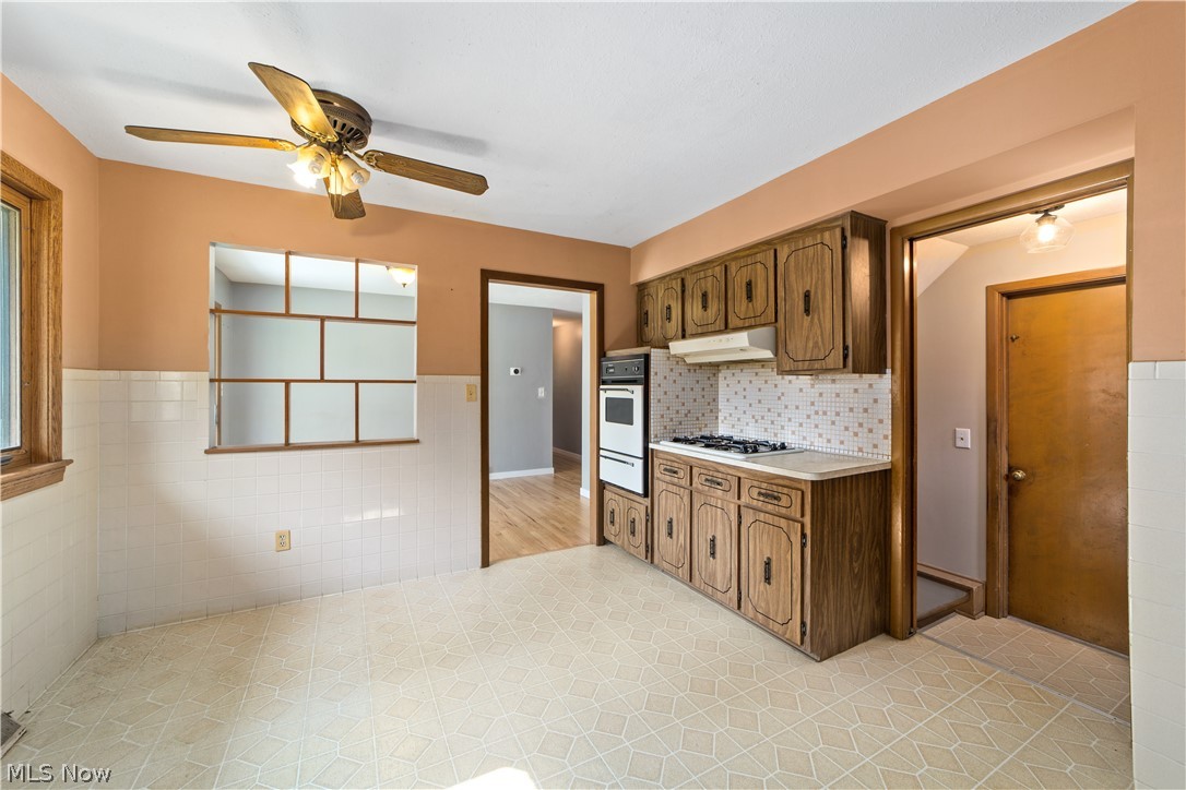 7627 Roeper Road Parma, OH 44134 - Photo 10 of 29