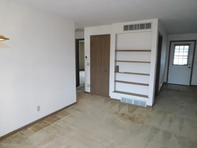 $160,000 | 5624 Cambridge Lane, Unit 3, Mount Pleasant, WI 53406