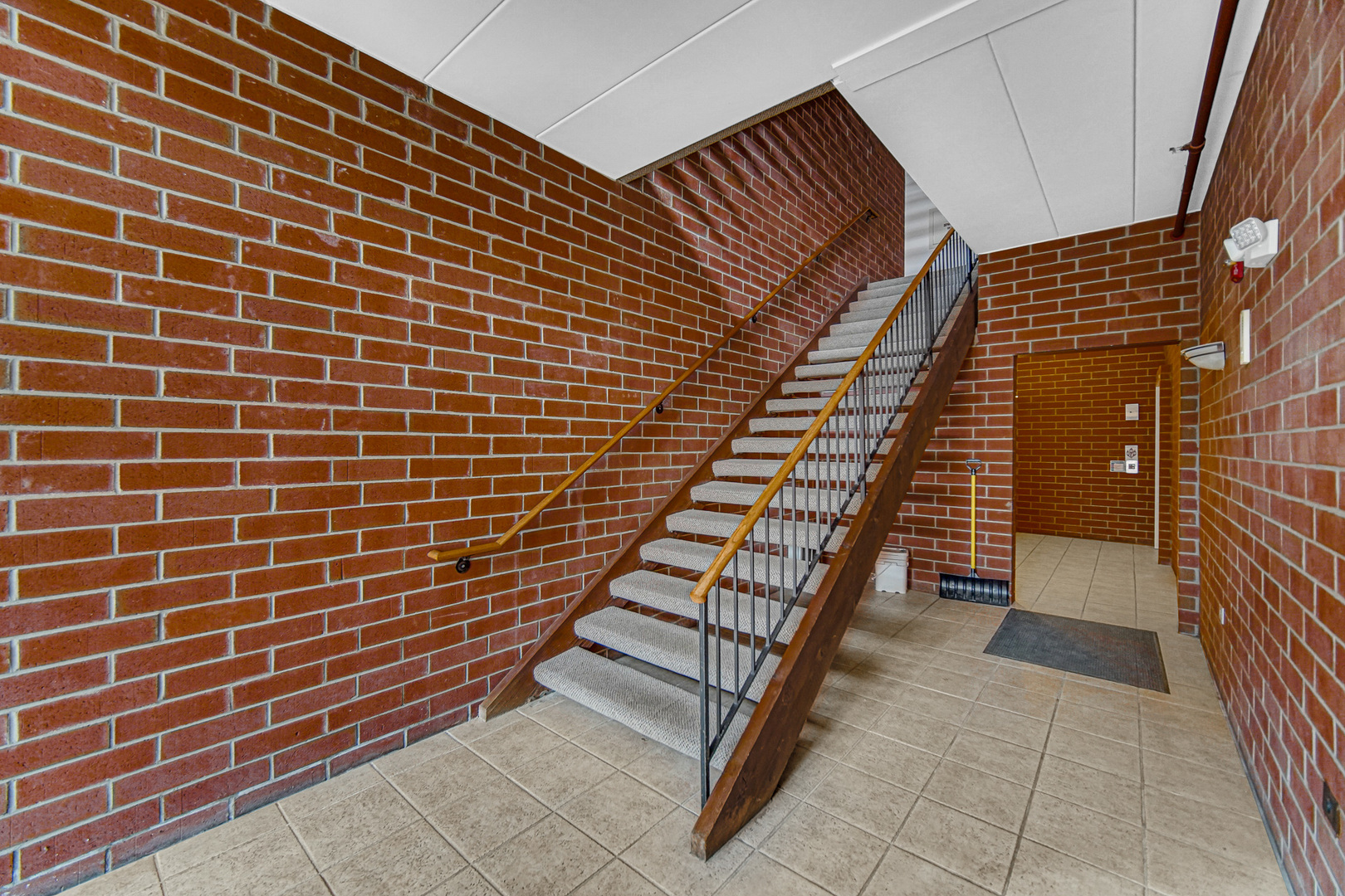 7920 Trinity Circle, Unit 4SW Tinley Park, IL 60487 - Photo 29 of 30 a view of outdoor space with deck