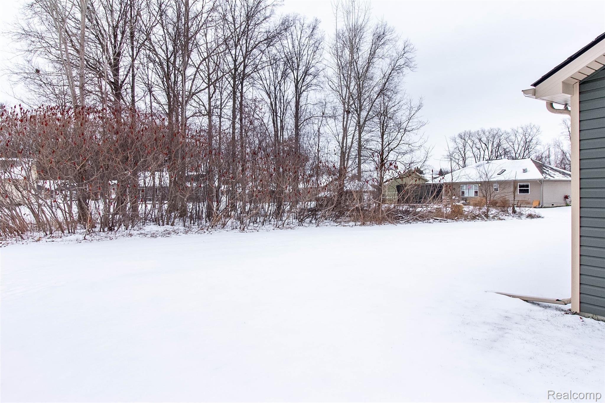 9556 Amy Road Algonac, MI 48001 - Photo 28 of 31 40.jpg