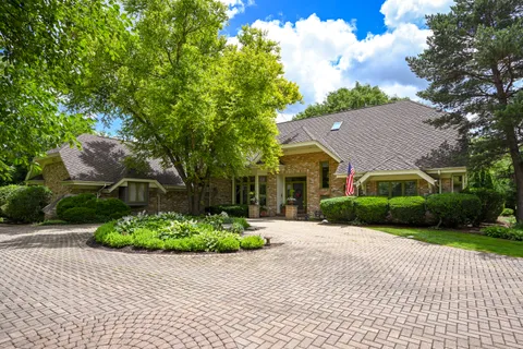 $1,598,000 | 6450 Manor Drive, Burr Ridge, IL 60527