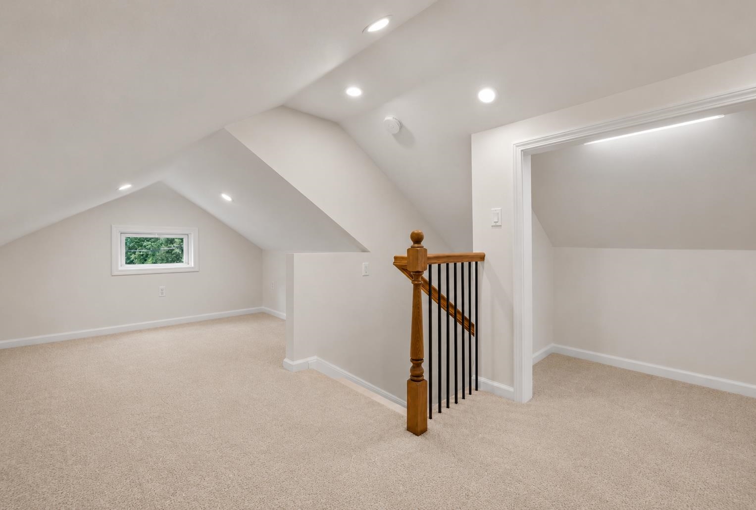 71 Manchester Street Nashua, NH 03064 - Photo 21 of 26 Gallery Image 21