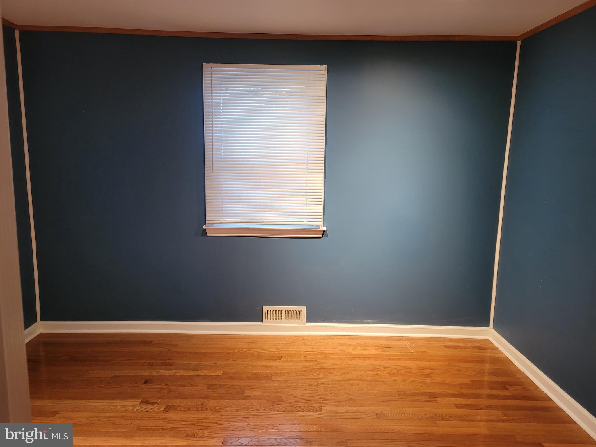 7717 Schelhorn Road Alexandria, VA 22306 - Photo 10 of 24 Gallery Image 10