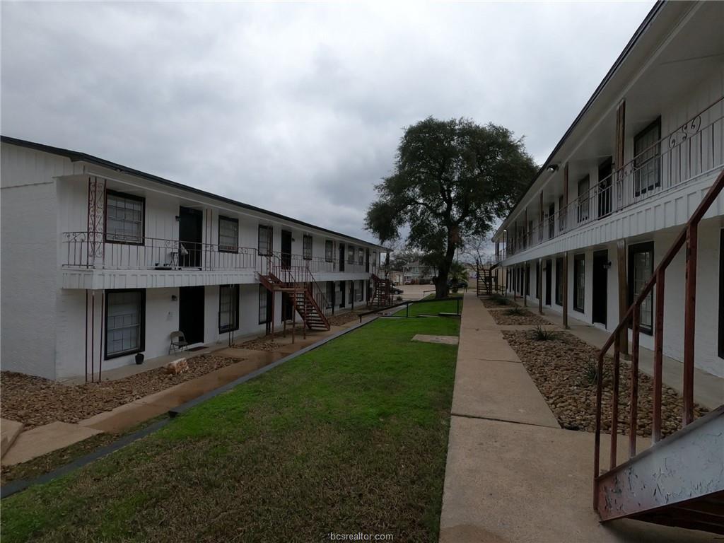 3300 South College Avenue, Unit A05 Bryan, TX 77801 - Photo 13 of 15