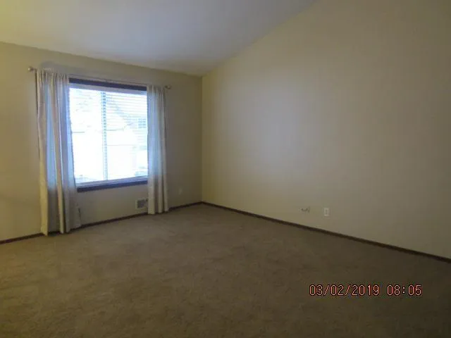 $1,950 | 2323 West Territorial Road, St. Paul, MN 55114