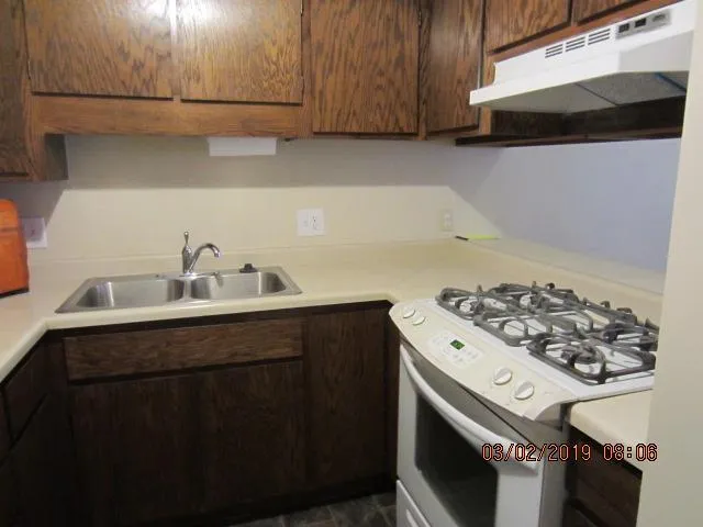 $1,950 | 2323 West Territorial Road, St. Paul, MN 55114