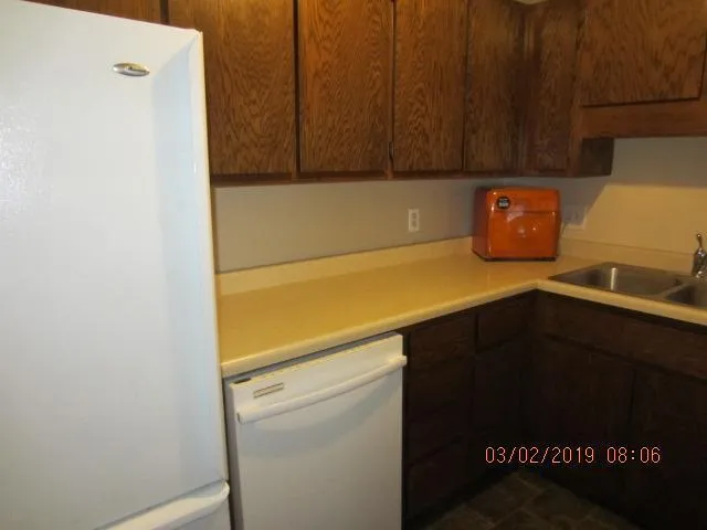 $1,950 | 2323 West Territorial Road, St. Paul, MN 55114