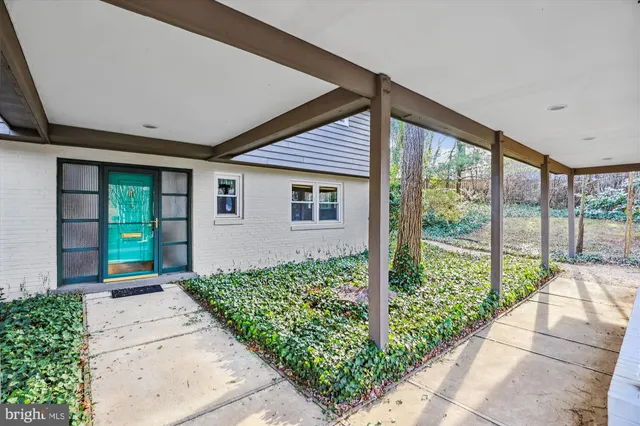 $4,600 | 6154 Beachway Drive, Falls Church, VA 22041