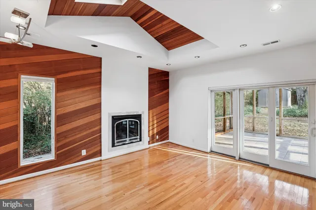 $4,600 | 6154 Beachway Drive, Falls Church, VA 22041