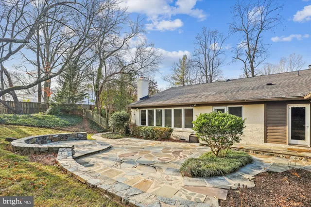 $4,600 | 6154 Beachway Drive, Falls Church, VA 22041