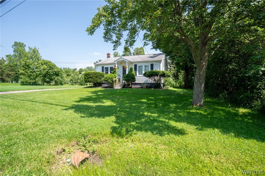 5201 Scranton Road Hamburg, NY 14075 - Photo 5 of 35
