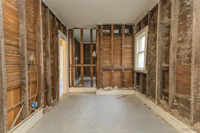 $139,900 | 27 Kamper Avenue, Buffalo, NY 14210