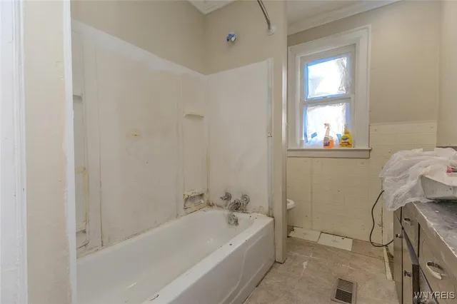 $139,900 | 27 Kamper Avenue, Buffalo, NY 14210