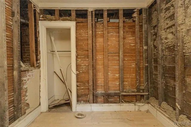 $139,900 | 27 Kamper Avenue, Buffalo, NY 14210