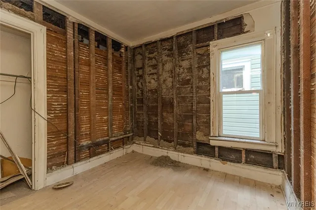 $139,900 | 27 Kamper Avenue, Buffalo, NY 14210