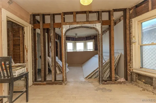 $139,900 | 27 Kamper Avenue, Buffalo, NY 14210