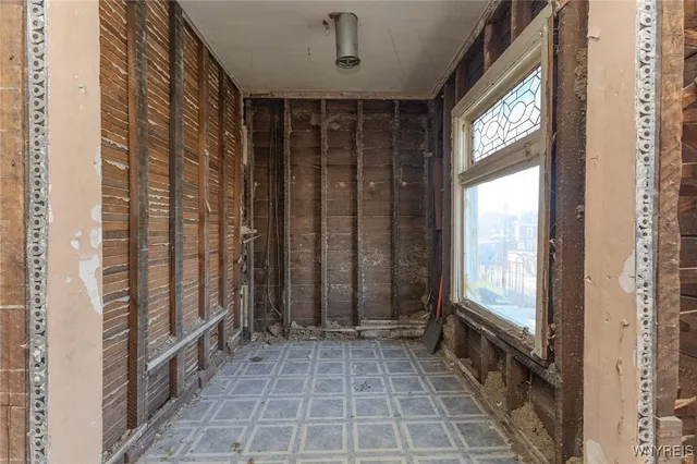 $139,900 | 27 Kamper Avenue, Buffalo, NY 14210