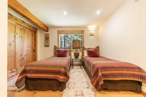 $2,385,000 | 1402 Oxen Run Road, Truckee, CA 96161
