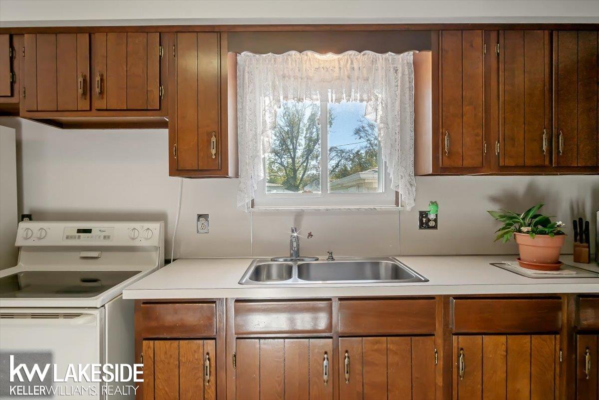 28718 Cotton Road New Baltimore, MI 48047 - Photo 10 of 37 50157694-d7946252-967e-4712-89d9-f39572e82a80.JPG