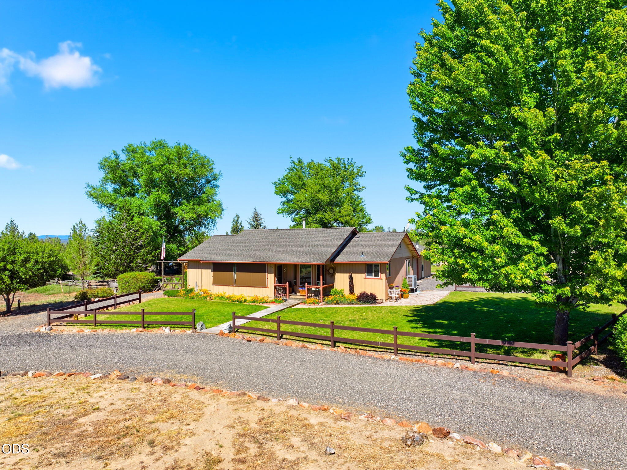 7950 Southwest Copley Road Powell Butte, OR 97753 - Photo 56 of 61
