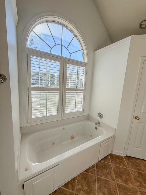 100 Pinnacle Court Sumter, SC 29154 - Photo 18 of 43 Primary bathroom