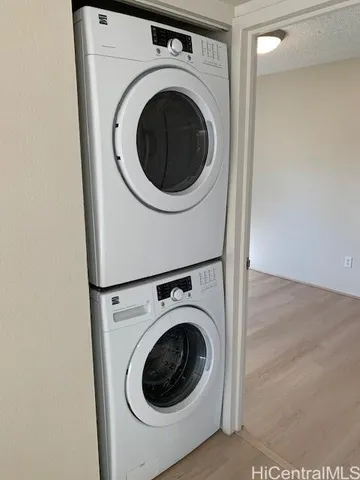 $2,500 | 1133 Waimanu Street, Unit 2711, Honolulu, HI 96814