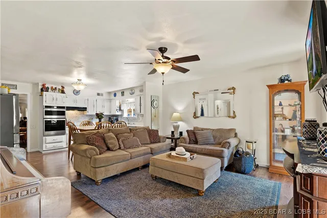 $875,000 | 2674 Highway 17, Iberia, MO 65486