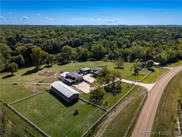 $875,000 | 2674 Highway 17, Iberia, MO 65486