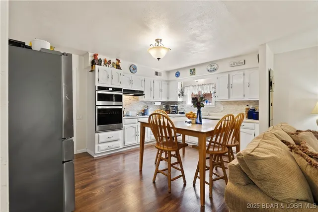 $875,000 | 2674 Highway 17, Iberia, MO 65486