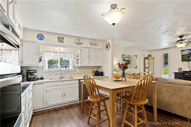 $875,000 | 2674 Highway 17, Iberia, MO 65486