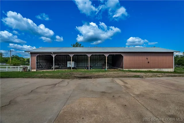 $875,000 | 2674 Highway 17, Iberia, MO 65486