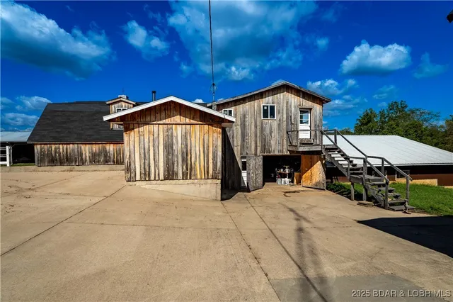 $875,000 | 2674 Highway 17, Iberia, MO 65486