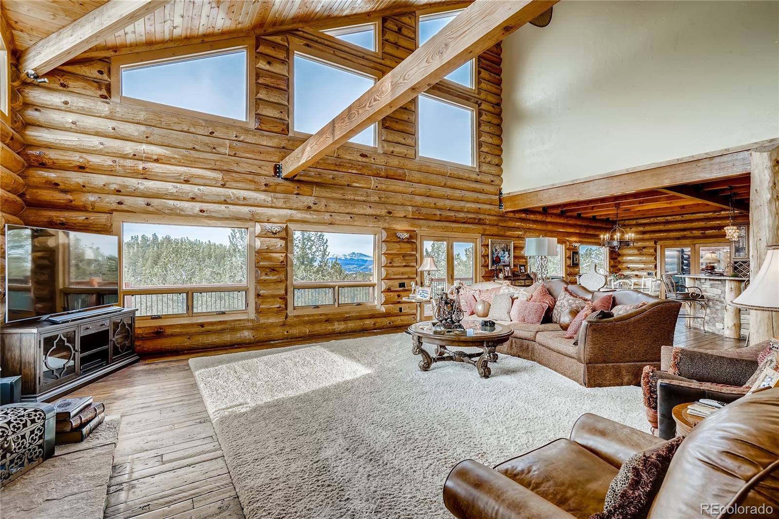 11200 Shimley Road Golden, CO 80403 - Photo 5 of 40 a living room with furniture