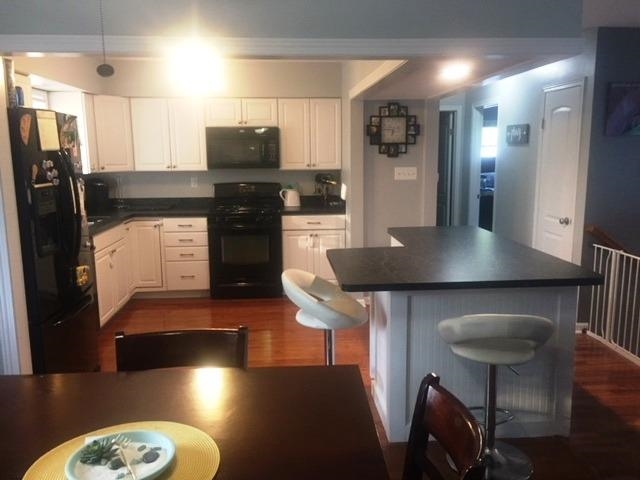 739 Maple Lane Crown Point, IN 46307 - Photo 3 of 10 640x480