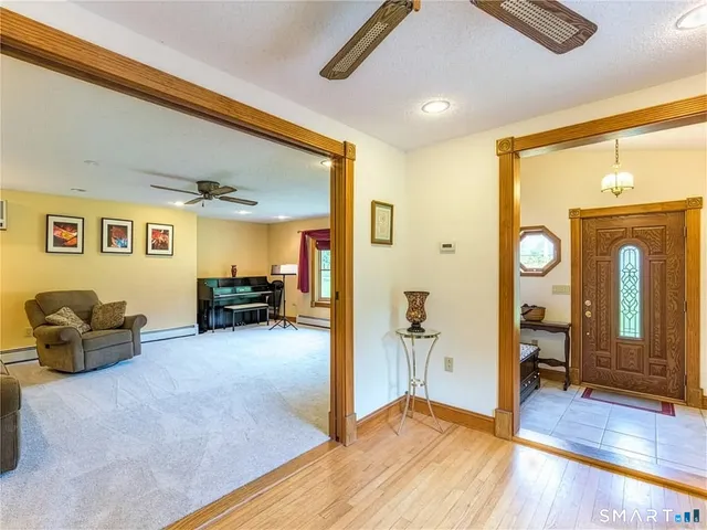 $385,000 | 455 Graham Road, South Windsor, CT 06074