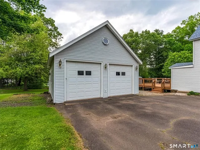 $385,000 | 455 Graham Road, South Windsor, CT 06074