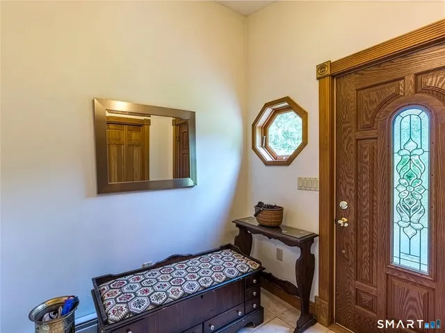 $385,000 | 455 Graham Road, South Windsor, CT 06074