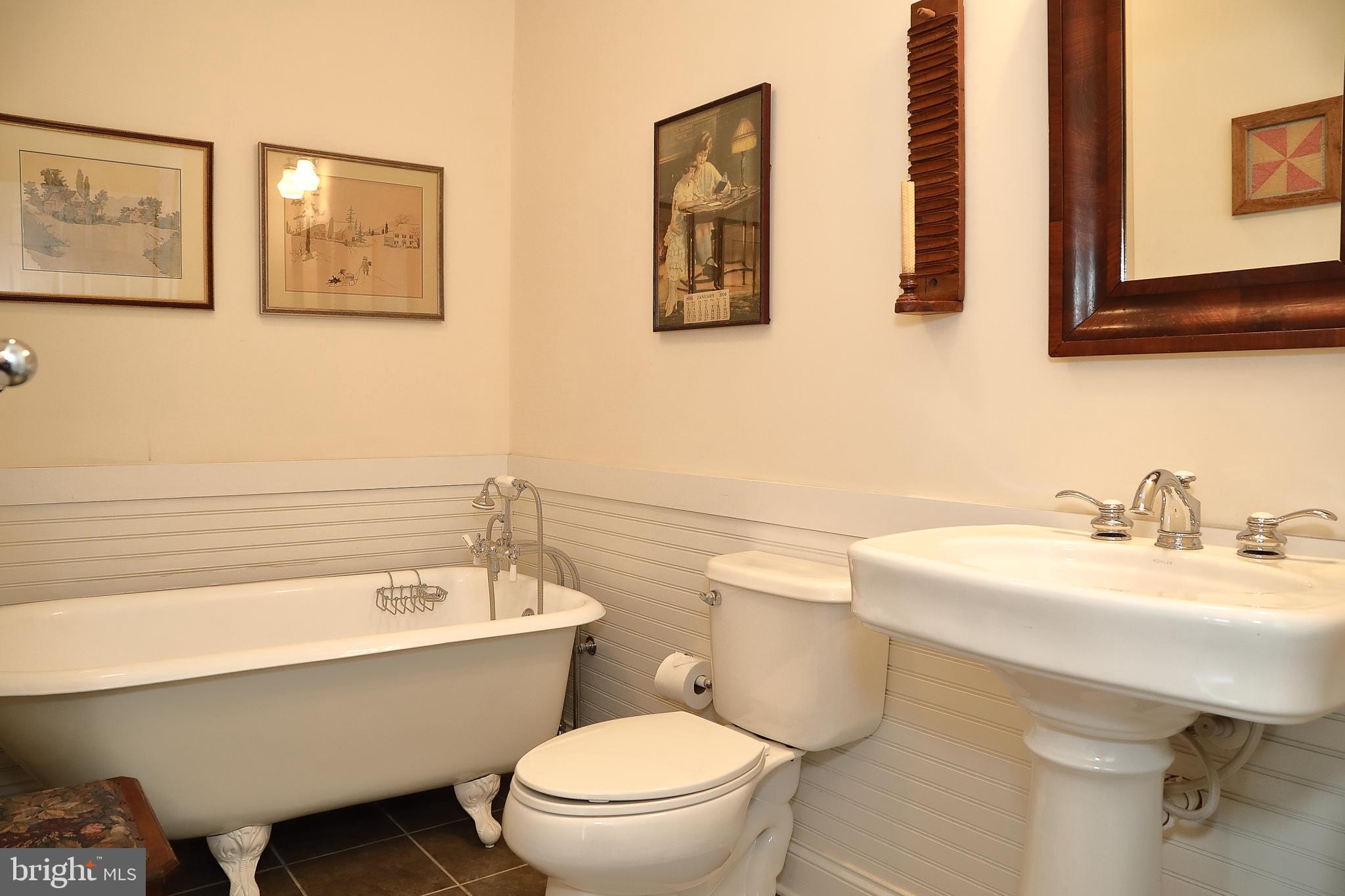 483 Allegiance Drive Lititz, PA 17543 - Photo 7 of 31 1st Floor Bathroom