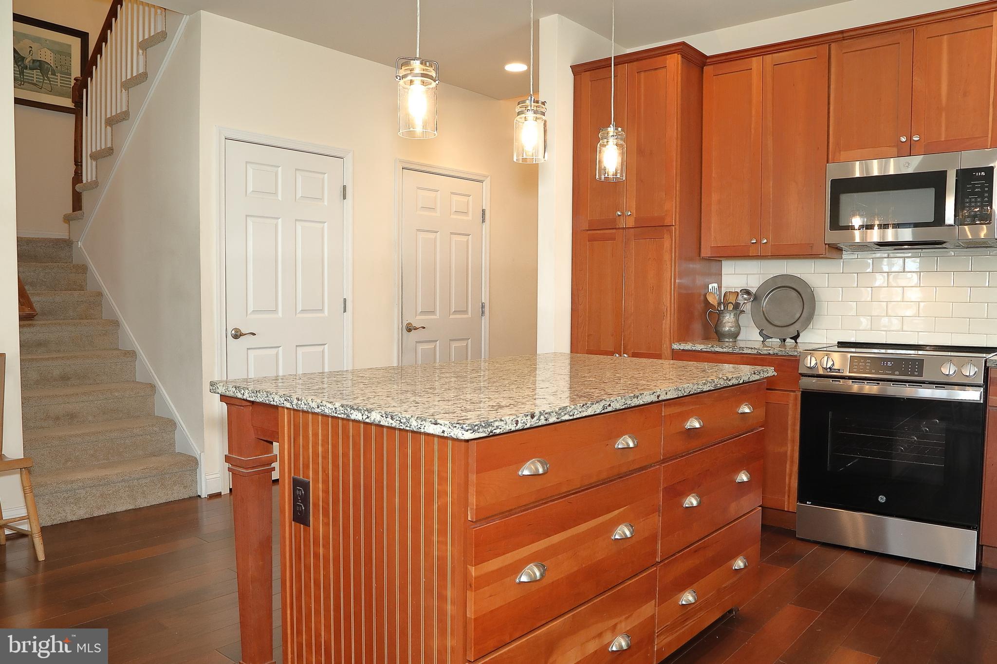 483 Allegiance Drive Lititz, PA 17543 - Photo 10 of 31 Kitchen