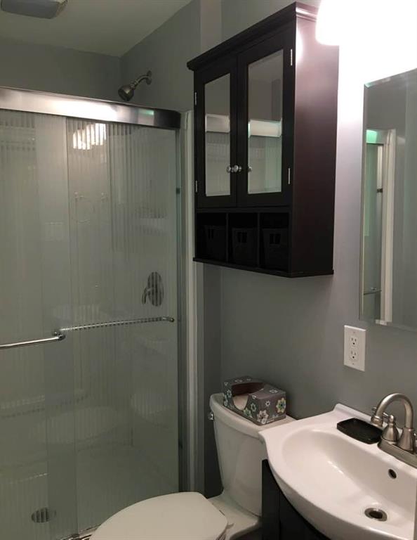 133 Bocktown Road Aliquippa, PA 15001 - Photo 14 of 25 Updated Master bath, view 2
