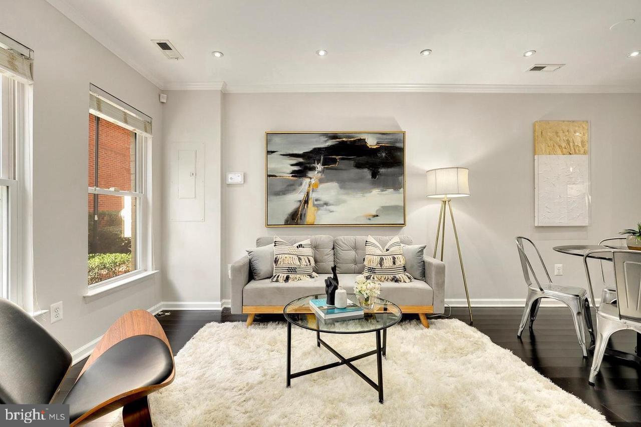 924 4th Street Southeast Washington, DC 20003 - Photo 2 of 23