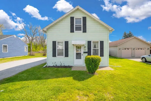 $150,000 | 1839 Water Street, Port Huron, MI 48060