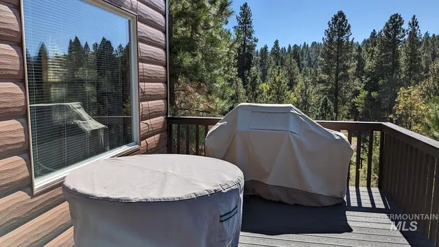 $499,900 | 30 Mountain Air Drive, Cascade, ID 83611