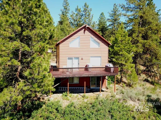 $499,900 | 30 Mountain Air Drive, Cascade, ID 83611