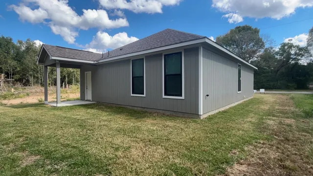 $198,000 | 301 Railroad Avenue, Shepherd, TX 77371