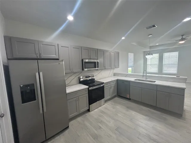 $198,000 | 301 Railroad Avenue, Shepherd, TX 77371