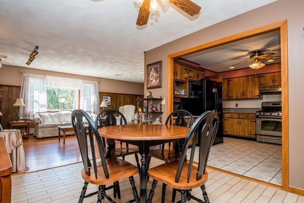 337 Mendall Road Acushnet, MA 02743 - Photo 11 of 24