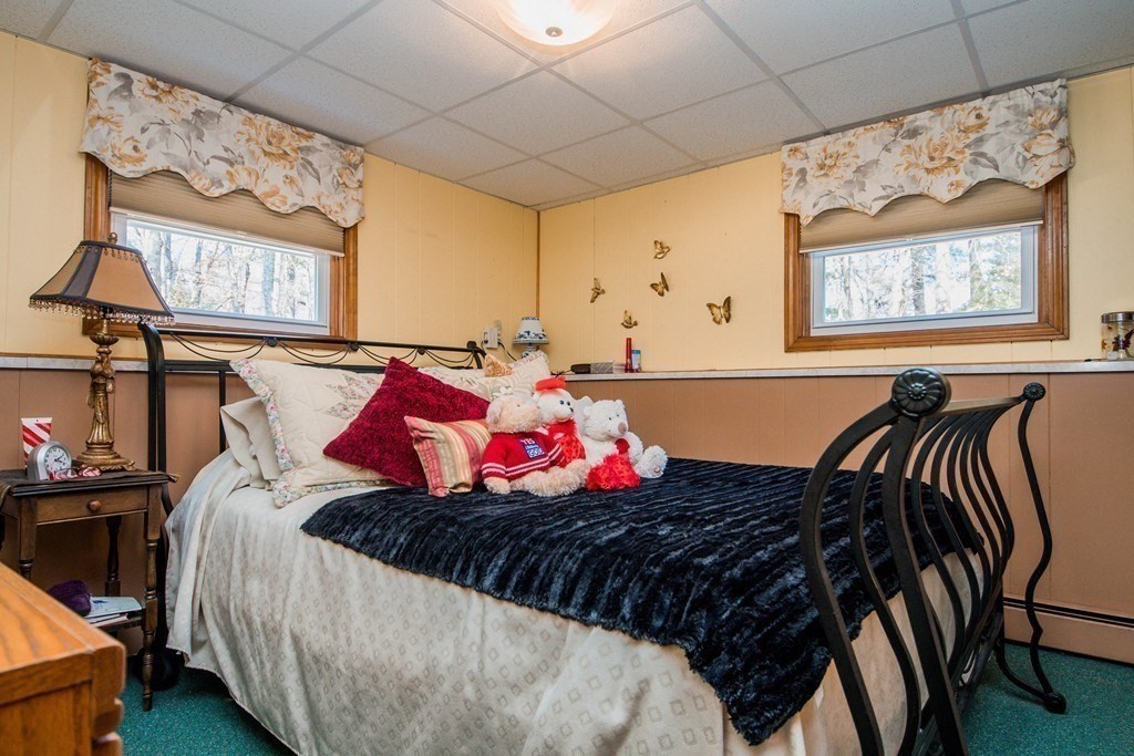 337 Mendall Road Acushnet, MA 02743 - Photo 17 of 24