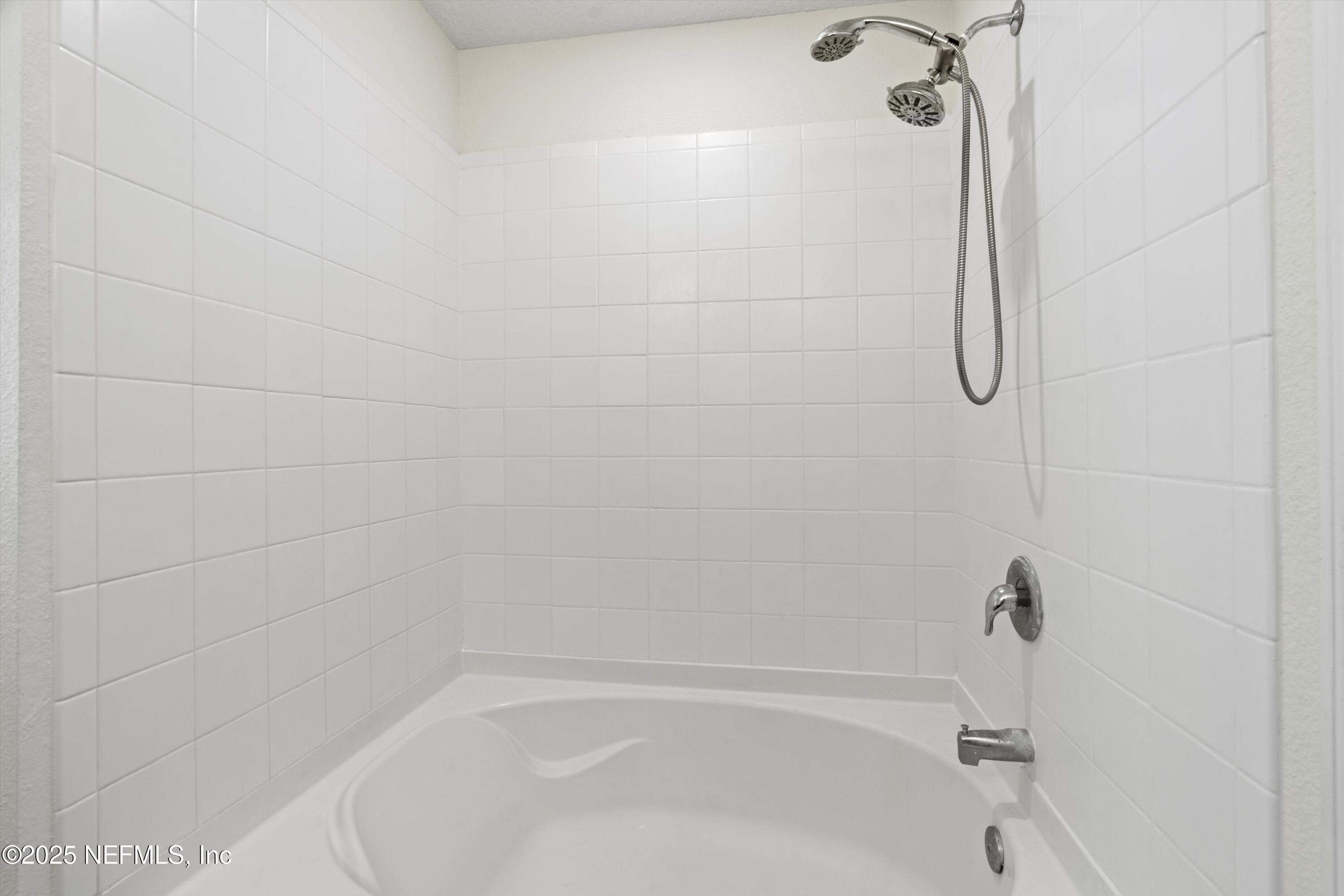 219 Bluejack Lane St. Augustine, FL 32095 - Photo 21 of 44 a close up of a bathtub