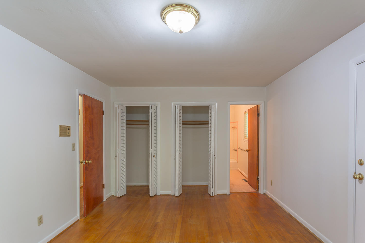 9347 East Brainerd Road Chattanooga, TN 37421 - Photo 17 of 32 9347 E Brainerd HD -51